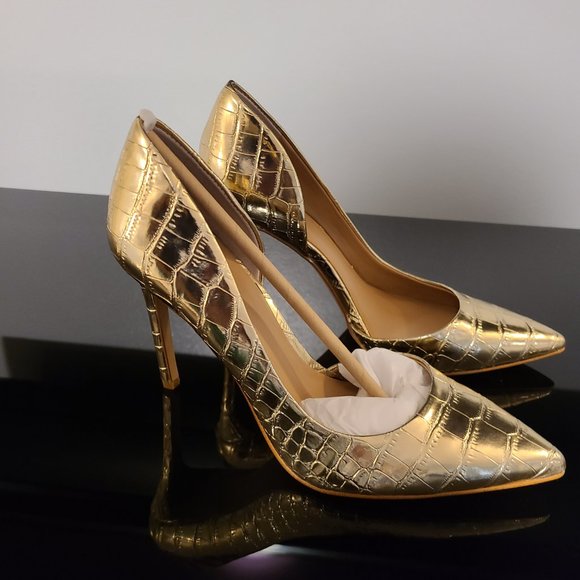 Brand new.....Gold Croc Print Heels - Picture 5 of 6